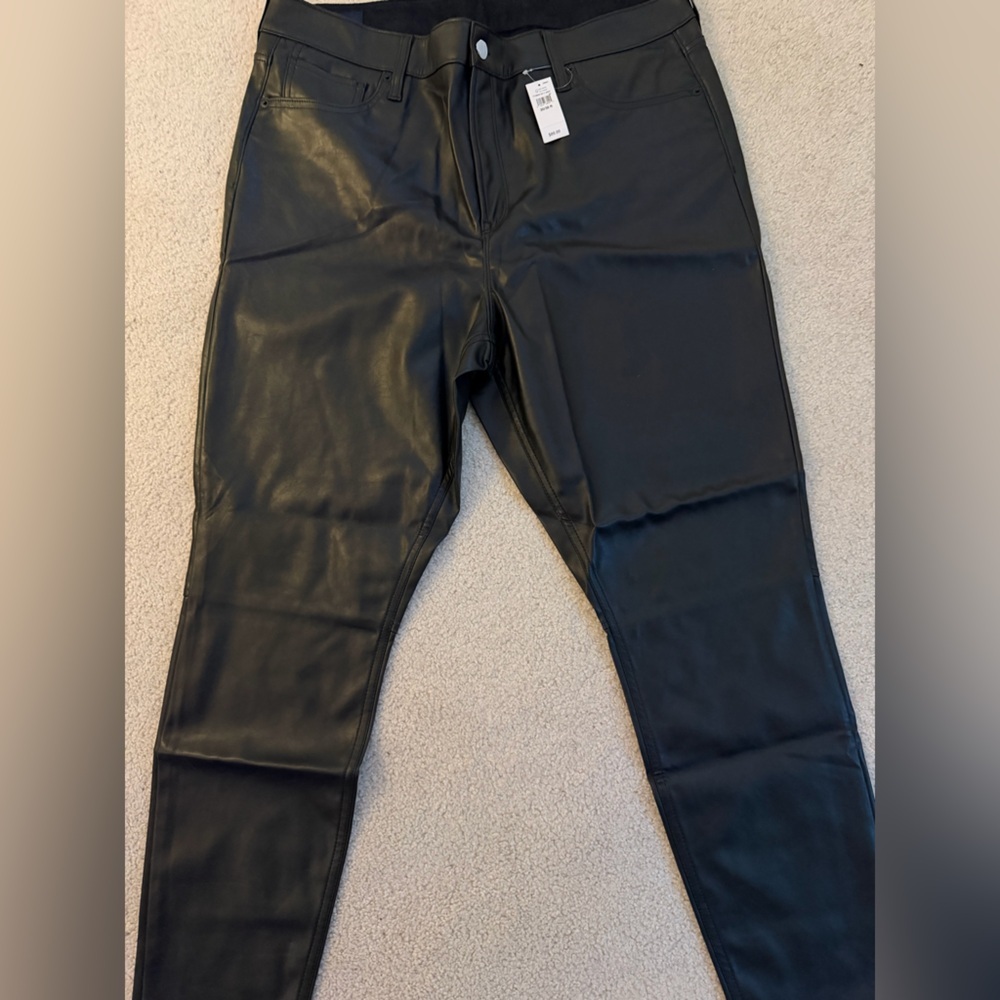 NWT GAP denim UNIVERSAL HIGH RISE VEGAN LEATHER PANTS faux leather pants black